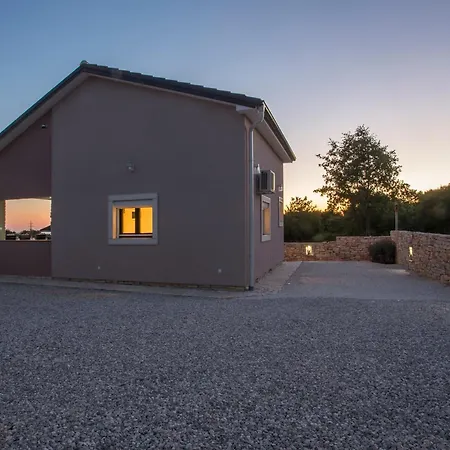 Peaceful Vacation فيلة *