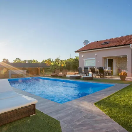 Peaceful Vacation * Galižana