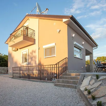 فيلة Peaceful Vacation