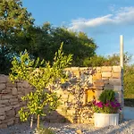 فيلة Peaceful Vacation Galižana