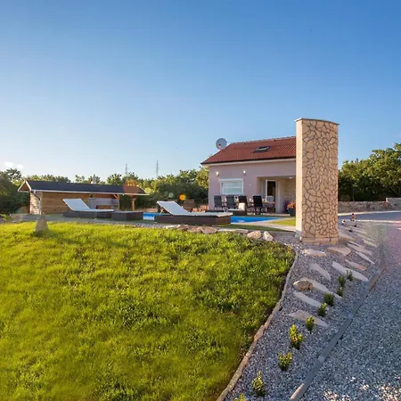 Peaceful Vacation Villa