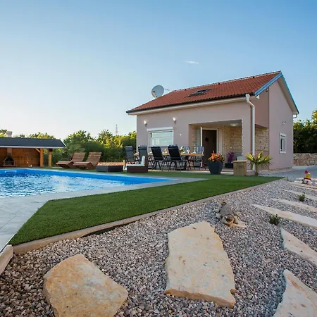 Peaceful Vacation Galižana