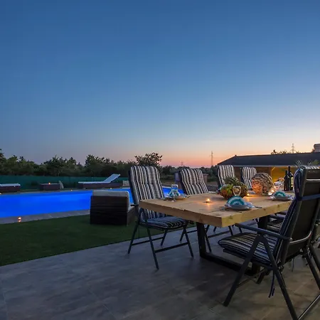 Peaceful Vacation Villa *