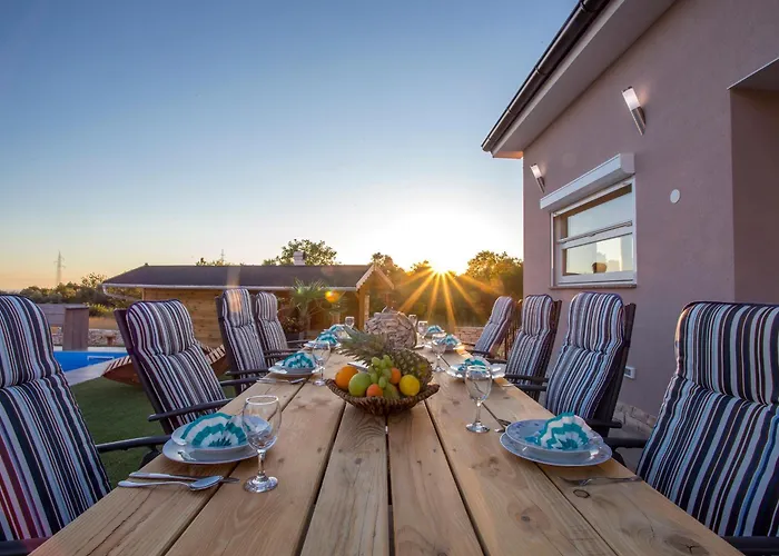 Peaceful Vacation Villa *